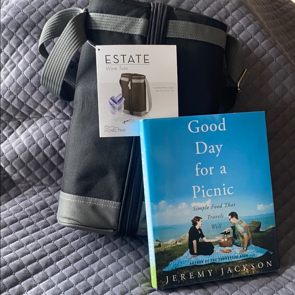 NWT deal! picnic combo wine tote and picnic book